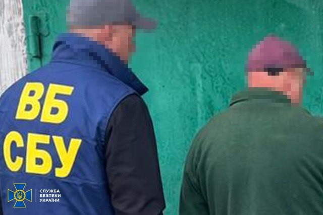 СБУ затримала агента гру рф, який працевлаштувався на декілька заводів у Дніпрі, щоб коригувати по них ворожі удари