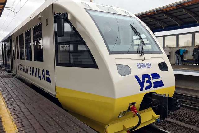 «Жовта» тривога не гарантує рух поїзда: в «Укрзалізниці» пояснили важливий нюанс