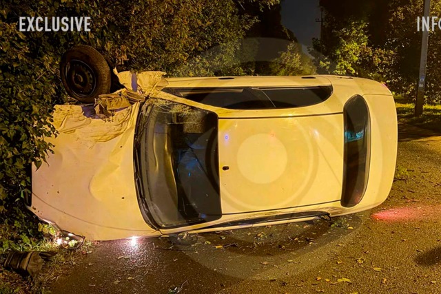 В Днепре на улице Воливачев 25-летний водитель Daewoo врезался в дерево и ушел с места аварии