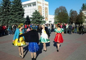 � ���������������� ��������� ������� � ����� 75-����� ���������������-������������ ����������� �������