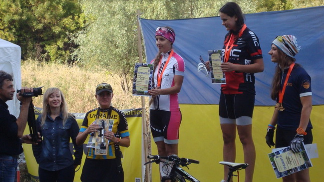 Три велоспортсмена из Каменского стали призерами гонки Вольногорский лес