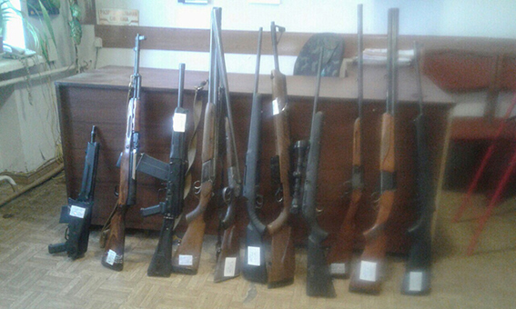 Мешканці Дніпропетровщини добровільно здають зброю