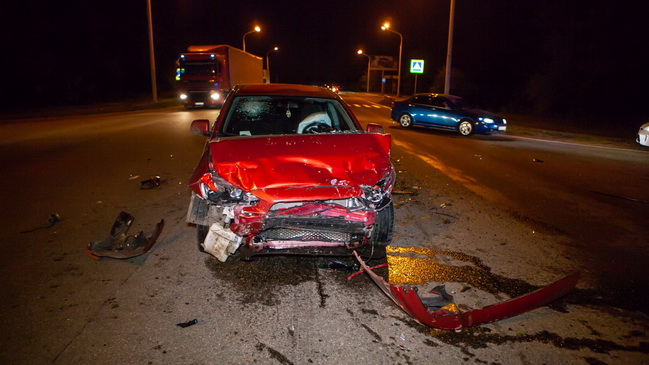 �� ���������� ����� Mitsibishi ������ � Hyundai: ���� ������������