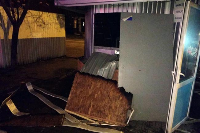 � ������ ������������ ����� � ����