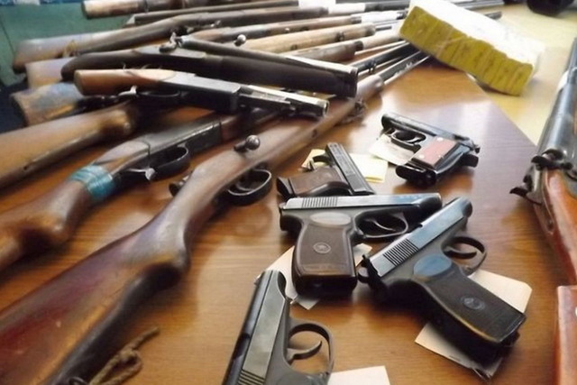 На Дніпропетровщині стартував місячник добровільної здачі зброї