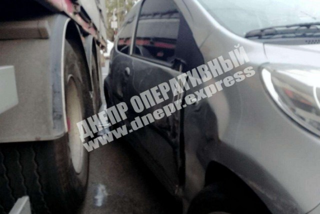 В Днепре на перекрестке Рабочей и Антоновича произошло тройное ДТП