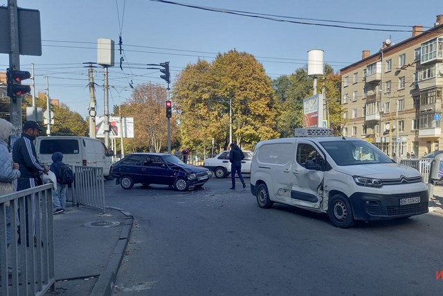 � ������ �� ������ ����������� Citroen � ��������: ����� ������� ���