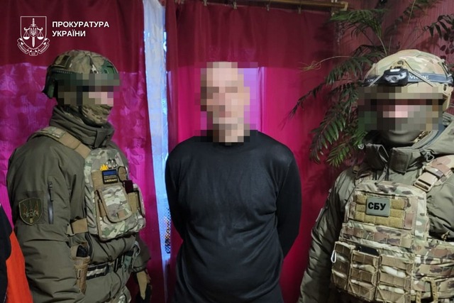 В Днепре к 15 годам лишения свободы приговорен мужчина, который передавал спецслужбам рф информацию о расположении военных самолетов ВСУ