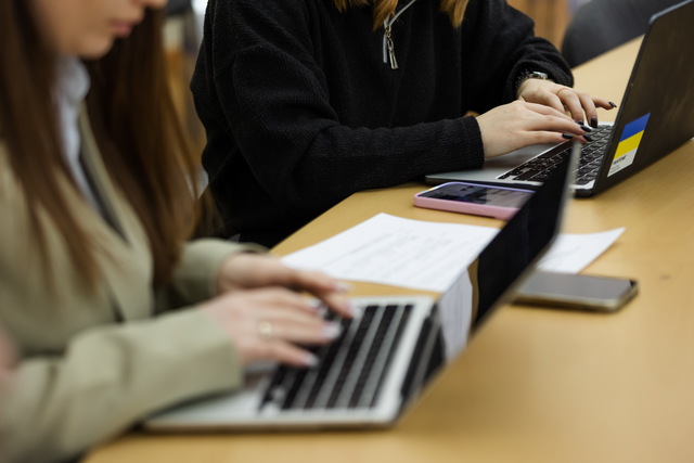 Молодежь Днепропетровщины приглашают к конкурсу