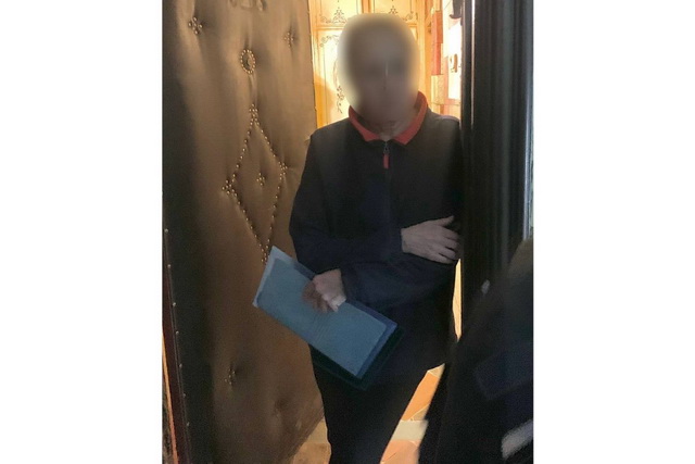 Неправдивий виклик: жінка повідомила про те, що діти перебувають у квартирі самі