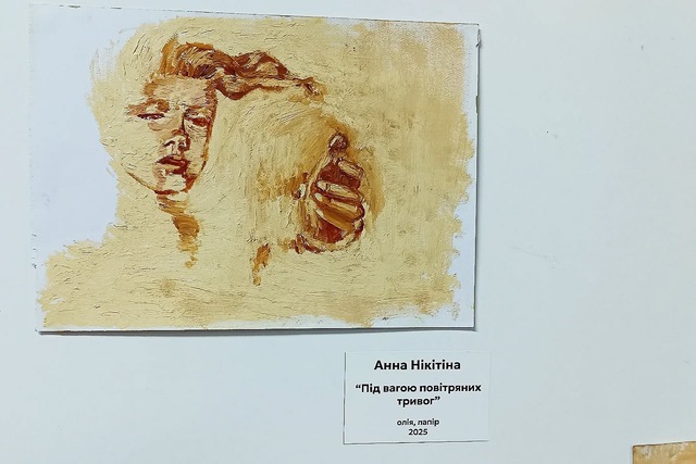 В «ДнипроАртСтейдж» открыли новую выставку и провели мастер-класс с тыквами