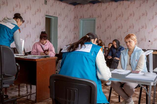Багатодітним родинам прифронтових громад Дніпропетровщини виділяють кошти на виживання