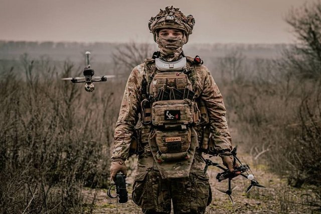 «Адреналин с каждым вылетом», - 21-летний оператор FPV-дронов 25-й бригады на позывной «Биня» о своей службе