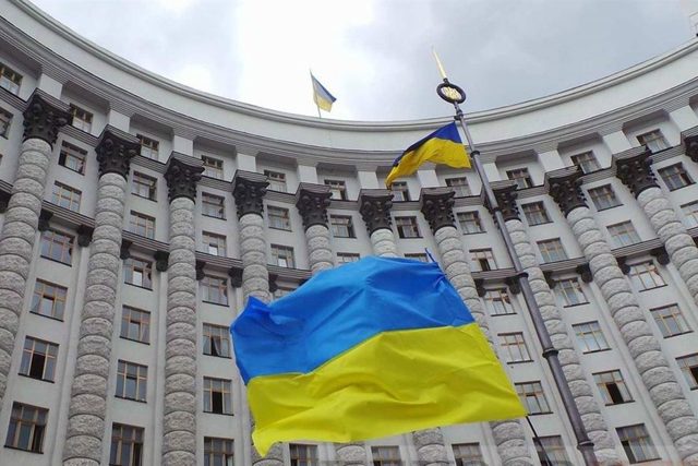 Правительство не вводило чрезвычайное положение ни в энергетике, ни в теплоснабжении, ни в другой сфере