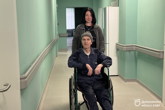 Днепр продолжает принимать эвакуированных из прифронтовых регионов