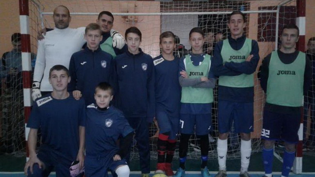 «Сталь» стартовала в чемпионате Каменского по мини-футболу