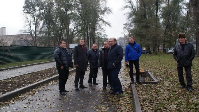 Городской голова Каменского объехал с контрольной проверкой весь город