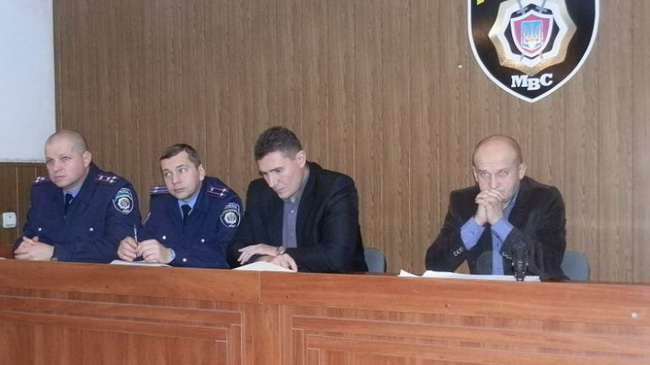 В полиции Каменского рассказали о нападении на экс-чиновника, дорожных знаках и реакции на вызовы по