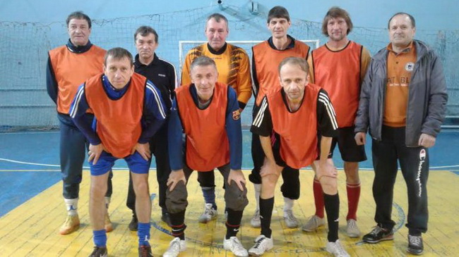 Завершается первый круг Чемпионата Каменского по мини-футболу 2016-2017