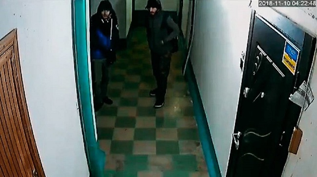 В Днепре мужчины украли камеры видеонаблюдения и прославились на весь Интернет