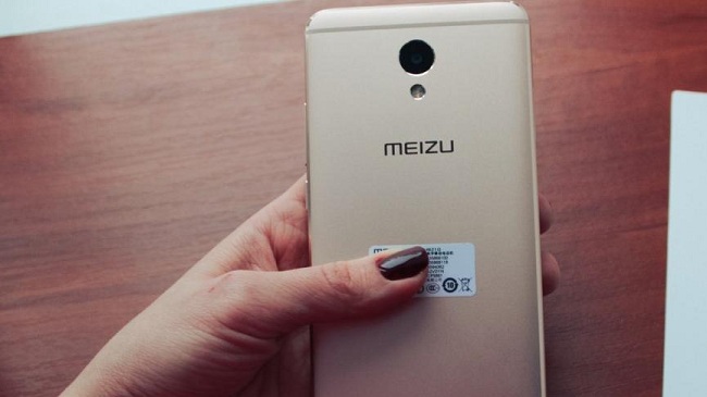 Каменчанка обокрала уснувшего ухажера, чтобы купить детям еды