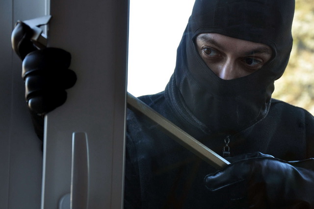 В Днепре полицейские задержали домушника