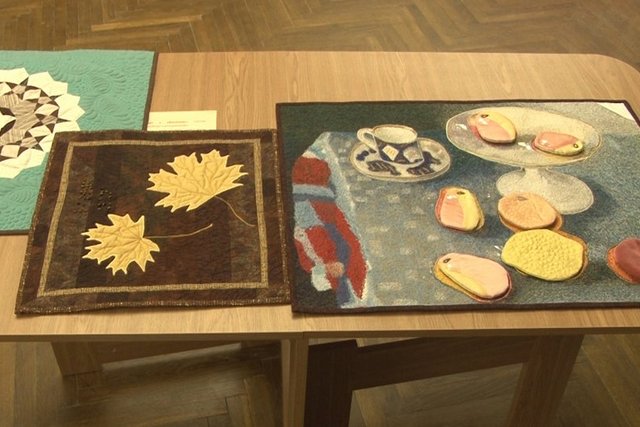 Искусство - на ощупь. В художественном музее Днепра презентовали первую тактильную картину