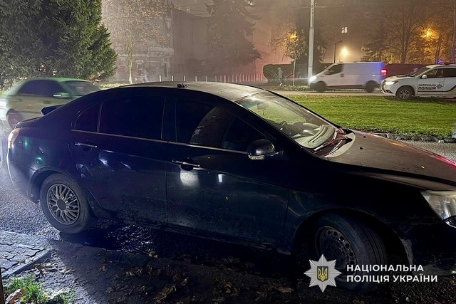 В Днепре полицейские задержали мужчин за угон автомобиля