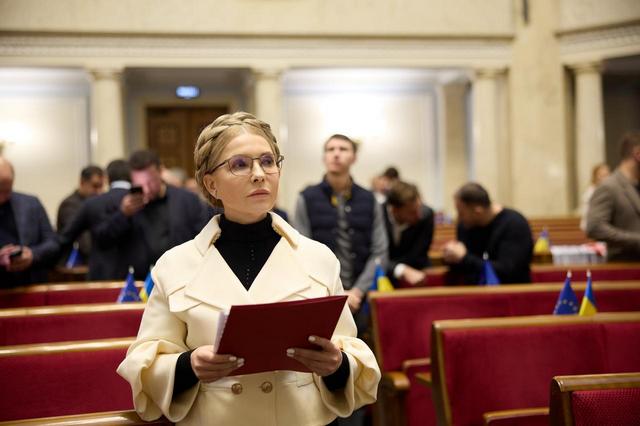 «Батьківщина» ініціює відставку уряду та створення коаліційного уряду єдності