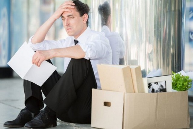 Ряд профессий исчезают с рынка труда в Украине: кому теперь трудно найти работу