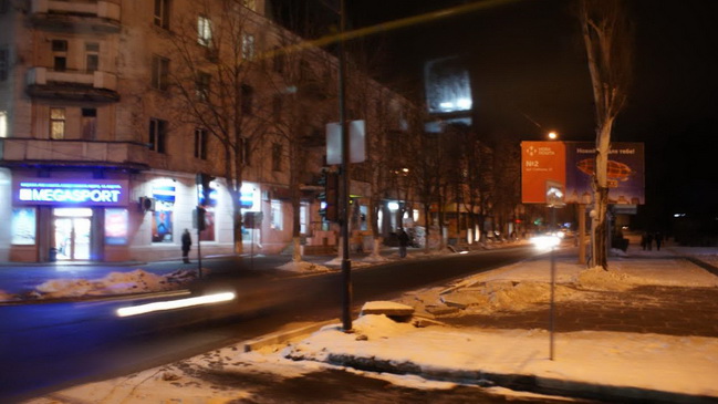 Мэр провел предновогодний объезд и проверил праздничную иллюминацию Каменского