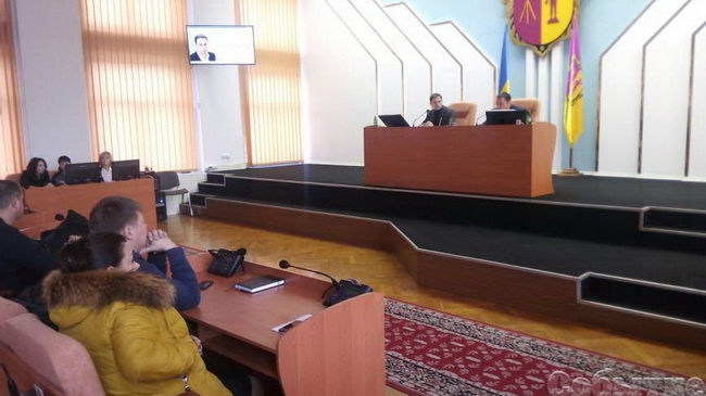 В Каменском состоялась внеочередная сессия горсовета, созванная из-за отключения газа