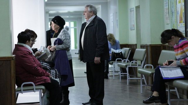 Как продвигается медреформа в Украине: услугами довольны, но «благодарят» реже