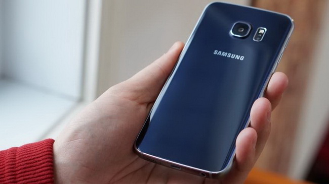 Житель Каменского, обманом выманивший у сожительницы смартфон, получил два года условно