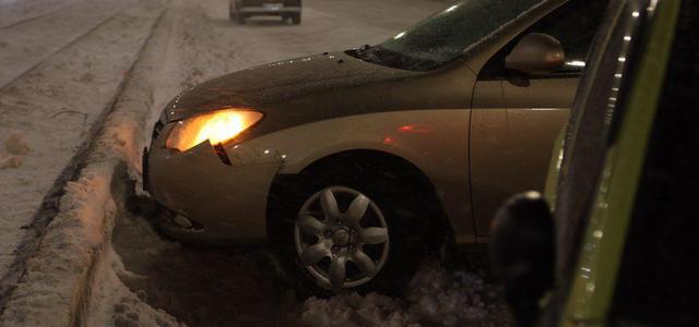 В Днепре на Кайдакском мосту столкнулись Daewoo и Hyundai