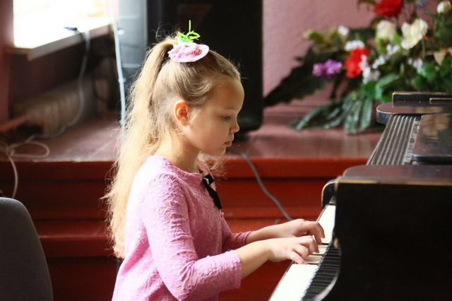 Юные пианистки из Каменского стали лауреатами международного конкурса