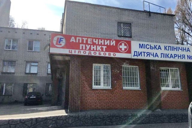  Գ     :     ,       
