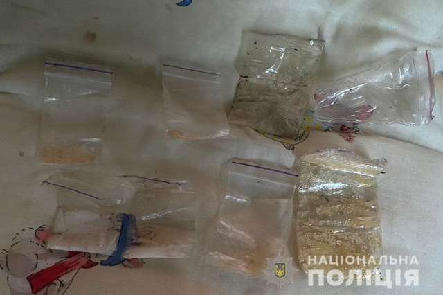 У Кривому Розі під час спецоперації затримали наркодилерів, які поширювали наркотики на території області