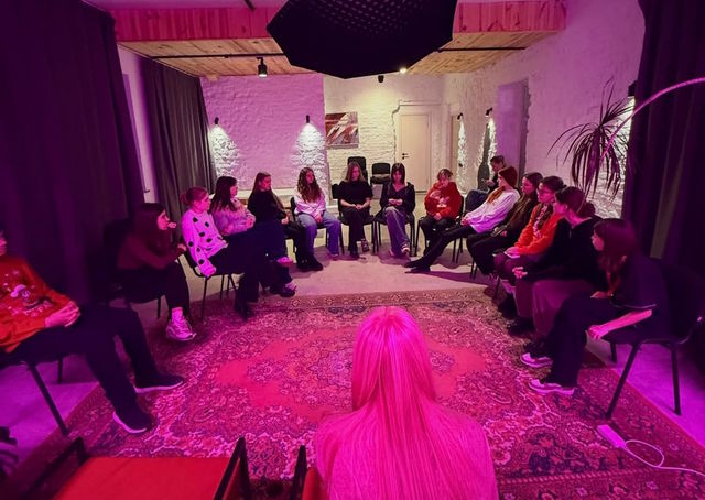 Уничтоженная рашистами днепровская студия «Контрабас» отметила новоселье