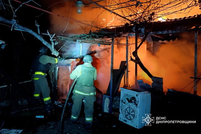 Ночью на Днепропетровщине оккупанты убили мужчину, ещё двух ранили