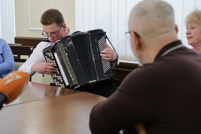 Криворожский школьник - победитель 75-го Мирового трофея аккордеонистов во Франции