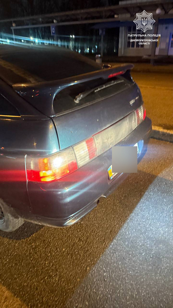 В Днепре патрульные обнаружили у водителя наркотическое вещество