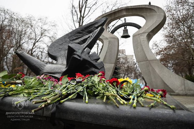 На Днепропетровщине почтили героев-ликвидаторов аварии на Чернобыльской АЭС