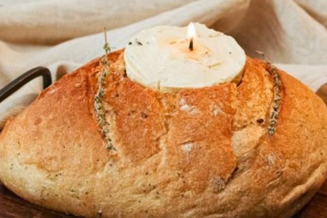 К Рождеству в Днепре изготавливают хлебные свечи