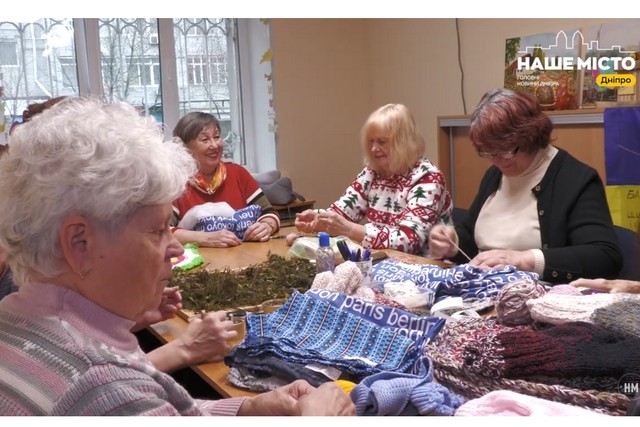 Как в Днепре работает волонтерское движение «Бабушки для ВСУ»