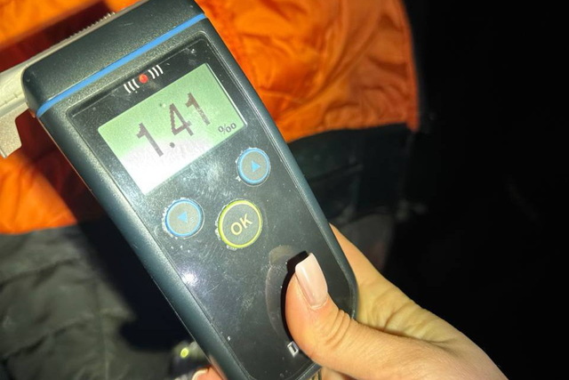 Во время комендантского часа пьяный водитель Daewoo пытался сбежать от патрульных