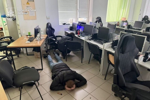 � ����� ��������� ��������� ������������ ���-������ �� 100 ������� ����