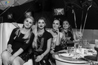 Black & White    6.10
